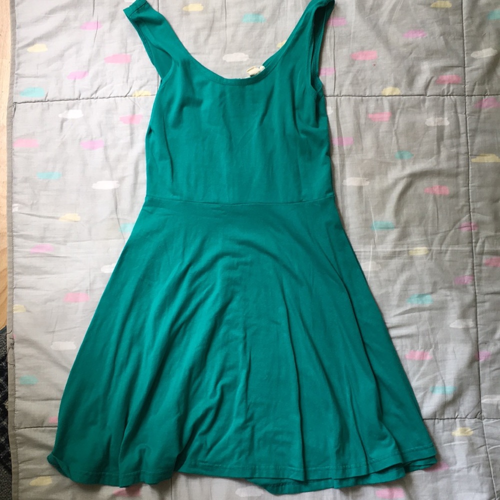 Stretchy turquoise midi-dress